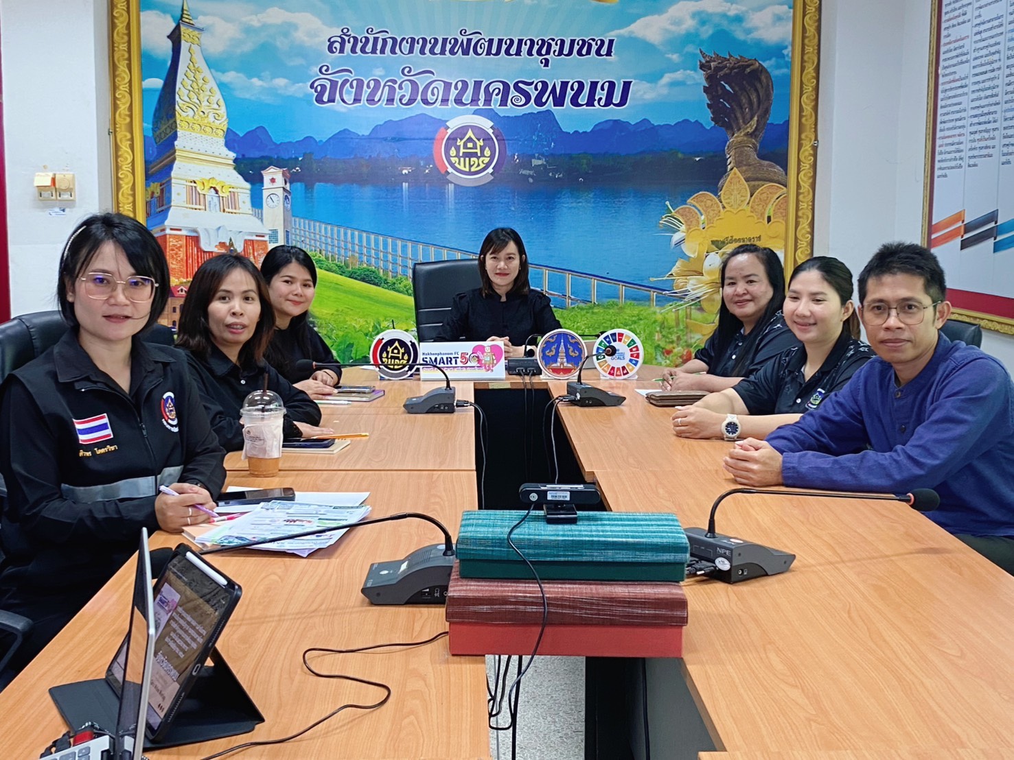 พช.นครพนม ร่วมนำเสนอผลการดำเนินงานตามนโยบายรัฐบาล กระทรวงมหาดไทย ภารกิจสำคัญกรมการพัฒนาชุมชน และประเด็นตรวจราชการ ประจำเดือนมิถุนายน 2569
